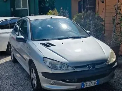 Usata Peugeot 206 68 CV (50 kW) 2005 Grigio Berlina