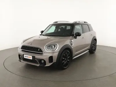 Usata Mini Cooper Countryman Essential 220 CV (161 kW) 2021 Beige SUV