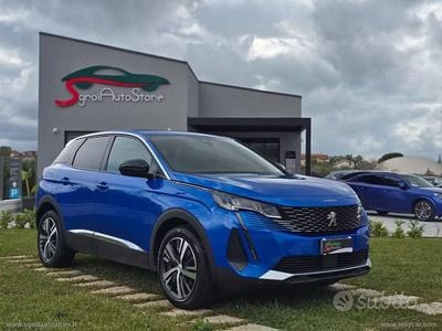 Usata Peugeot 3008 Allure 131 CV (96 kW) 2022 Blu SUV