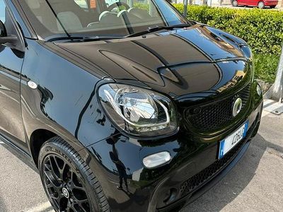 Usata Smart ForFour Prime 71 CV (52 kW) 2015 Nero Utilitaria