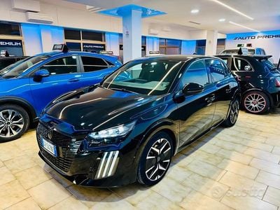 Usata Peugeot 208 GT-line 101 CV (74 kW) 2024 Nero Utilitaria