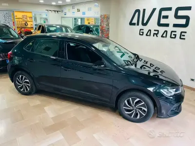 Usata VW Polo Style 95 CV (69 kW) 2024 Nero Utilitaria