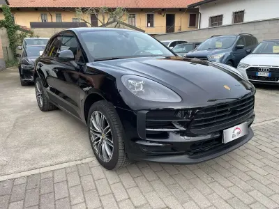 Używany Porsche Macan 245 KM (180 kW) 2020 Czarny SUV