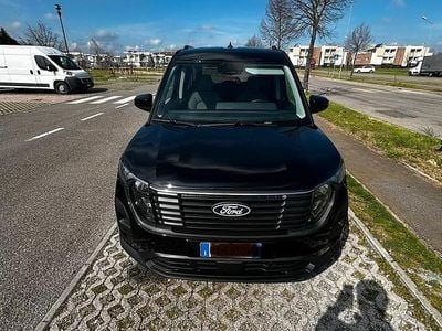 Usata Ford Tourneo Courier Titanium 125 CV (91 kW) 2025 Nero Monovolume