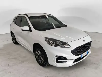 Usata Ford Kuga ST-Line 120 CV (88 kW) 2021 Bianco SUV