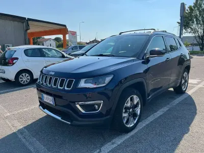 Usata Jeep Compass Limited 170 CV (125 kW) 2017 Blu/azzurro SUV
