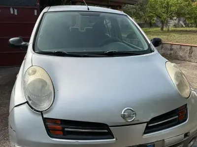 Begagnad Nissan Micra 54 HK (39 kW) 2006 Grå Sedan