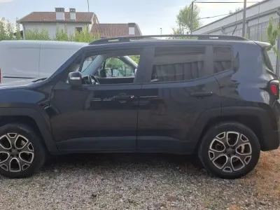 Usata Jeep Renegade Limited 140 CV (102 kW) 2015 SUV
