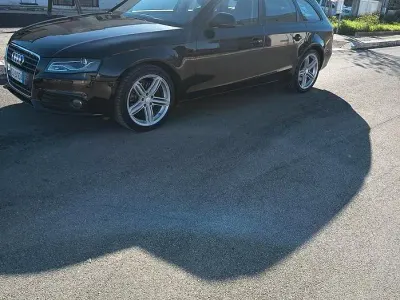 Usata Audi A4 143 CV (105 kW) 2011 Nero Station wagon