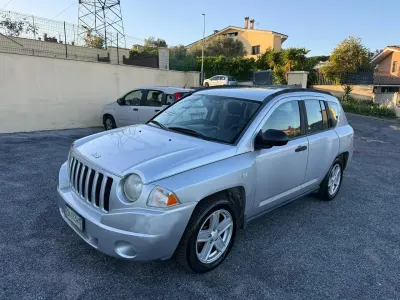 Usata Jeep Compass Limited 140 CV (102 kW) 2009 Argento SUV