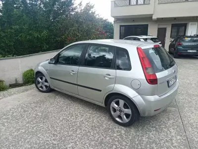 Usata Ford Fiesta 2005 Utilitaria