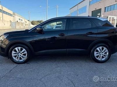 Usata Peugeot 3008 Business-Line 120 CV (88 kW) 2018 Nero SUV