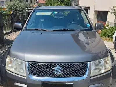 Usata Suzuki Grand Vitara 129 CV (94 kW) 2007 Grigio SUV