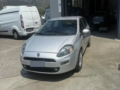 Usata Fiat Grande Punto 75 CV (55 kW) 2014 Utilitaria