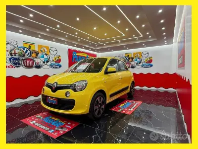 Usata Renault Twingo SE 69 CV (50 kW) 2015 Giallo Utilitaria