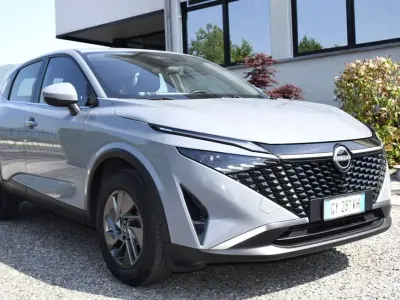 Usata Nissan Qashqai Acenta 140 CV (102 kW) 2025 Grigio SUV