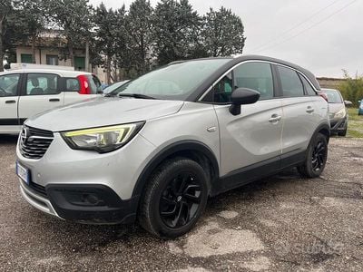 Usata Opel Crossland X Innovation 110 CV (80 kW) 2019 Grigio SUV
