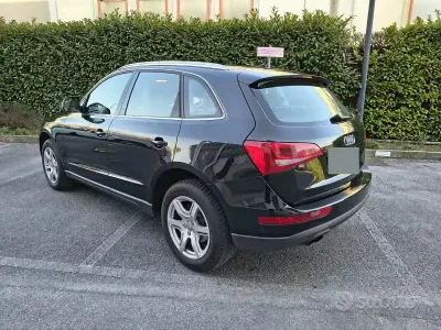 Usata Audi Q5 170 CV (125 kW) 2010 Nero SUV