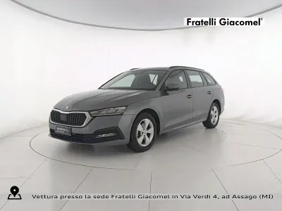 Usata Skoda Octavia Executive 150 CV (110 kW) 2022 Grigio graphite metallizzato Station wagon