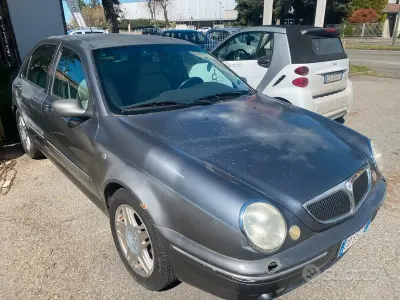 Usata Lancia Lybra