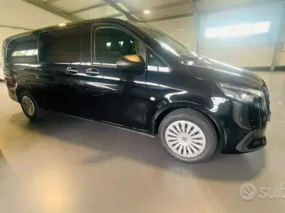 Usata Mercedes Vito 163 CV (119 kW) 2024 Nero Furgone