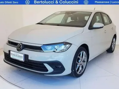 Usata VW Polo Life 95 CV (69 kW) 2023 Beige Utilitaria