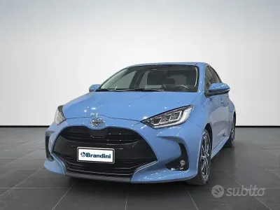 Usata Toyota Yaris Trend 72 CV (52 kW) 2020 Azzurro Berlina