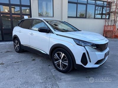 Usata Peugeot 3008 Allure 131 CV (96 kW) 2022 Bianco SUV