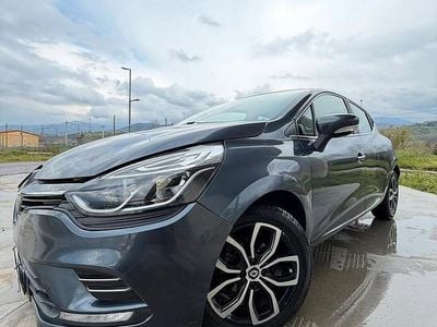 Usata Renault Clio IV Intens 75 CV (55 kW) 2017 Blu Berlina