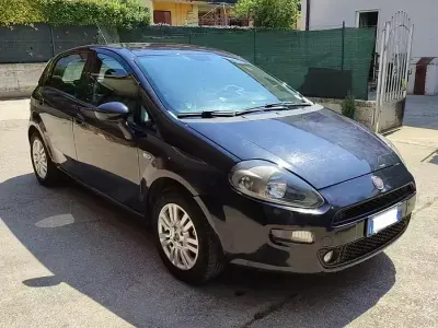 Usata Fiat Punto 65 CV (47 kW) 2014 Nero Utilitaria