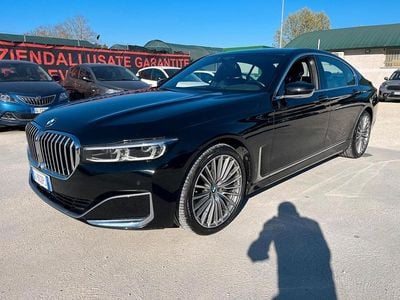 Begagnad BMW 730 Efficient Dynamics 285 HK (209 kW) 2022 Svart Sedan