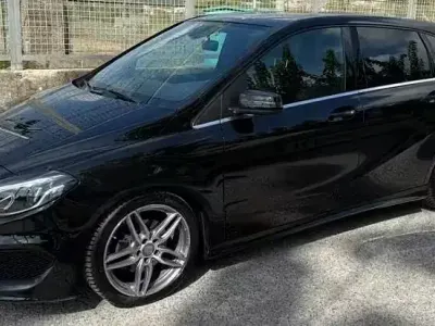 Usata Mercedes B180 109 CV (80 kW) 2016 Nero Utilitaria