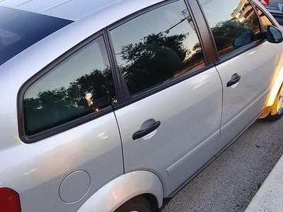 Usata Audi A2 75 CV (55 kW) 2001 Grigio Utilitaria