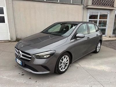 Usata Mercedes B180 Executive 115 CV (84 kW) 2022 Grigio Monovolume
