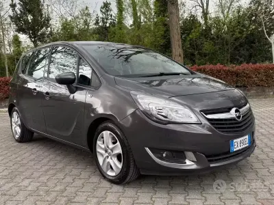 Usata Opel Meriva Cosmo 110 CV (80 kW) 2014 Grigio Monovolume