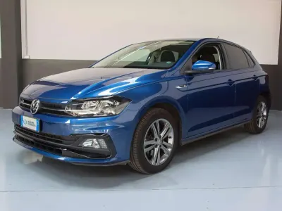 Usata VW Polo R-line 95 CV (69 kW) 2020 Blu/azzurro Utilitaria