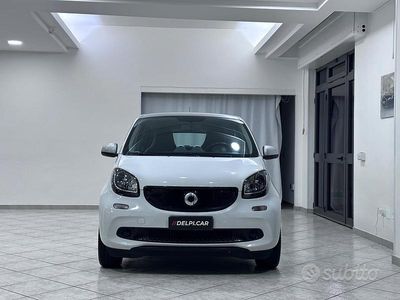 Usata Smart ForFour 71 CV (52 kW) 2018 Bianco Utilitaria