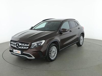 Usata Mercedes GLA200 Business 135 CV (99 kW) 2017 Marrone SUV