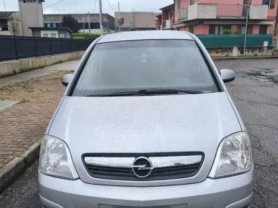 Usata Opel Meriva 75 CV (55 kW) 2006 Grigio Monovolume