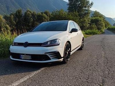 Second-hand VW Golf VII Edition 265 CP (194 kW) 2016 Alb Berlinǎ