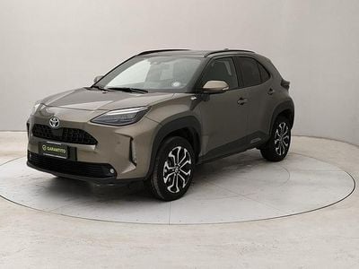 Usata Toyota Yaris Cross Trend 92 CV (67 kW) 2023 Verde scuro SUV