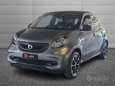 Usata Smart ForFour Passion 71 CV (52 kW) 2016 Grigio Utilitaria