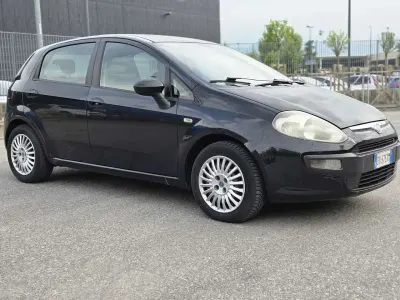 Usata Fiat Punto Evo Dynamic 75 CV (55 kW) 2010 Nero Utilitaria