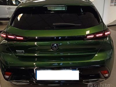 Usata Peugeot 308 Allure 130 CV (95 kW) 2022 Verde Berlina