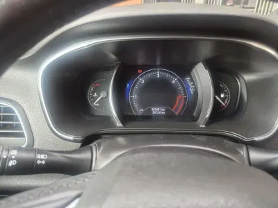 Usata Renault Mégane GrandTour Bose Edition 110 CV (80 kW) 2016 Bianco Station wagon