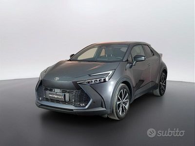 Usata Toyota C-HR Trend 152 CV (111 kW) 2024 Grigio SUV