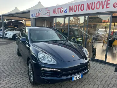 Usata Porsche Cayenne 245 CV (180 kW) 2013 Blu/azzurro SUV