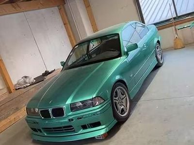 Usata BMW 323 170 CV (125 kW) 1997 Verde Coupé