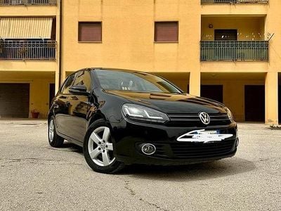 Usata VW Golf VI 105 CV (77 kW) 2011 Nero Utilitaria