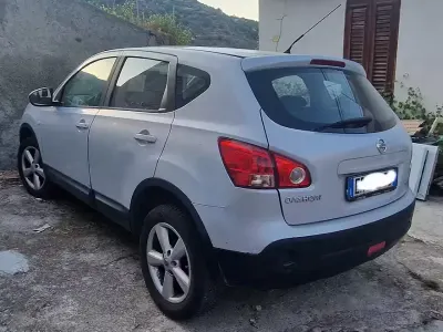 Usata Nissan Qashqai 106 CV (77 kW) 2008 Grigio SUV